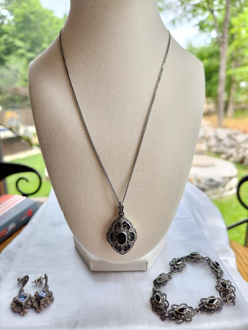 💎.925 Sterling - 3 Pc Sterling Marcasite Pendant/Locket, Bracelet & Earrings